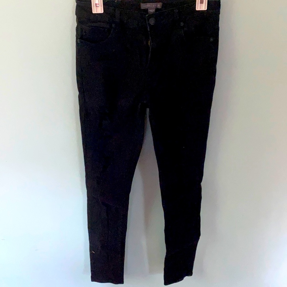 Black ripped skinny Jeans. Kylie and Kendall. Size 9.